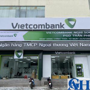 Tấm Nhựa Mica 42 Bản hiệu quảng cáo alu