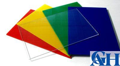 Tấm Nhựa Mica Cứng, Đặc Điểm Nổi Bật Tấm Mica Cứng Là Gì? 5 tam nhua mica cung